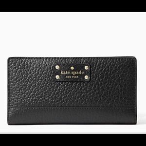 SOLD!Kate Spade Bay Street Stacy Wallet in Black